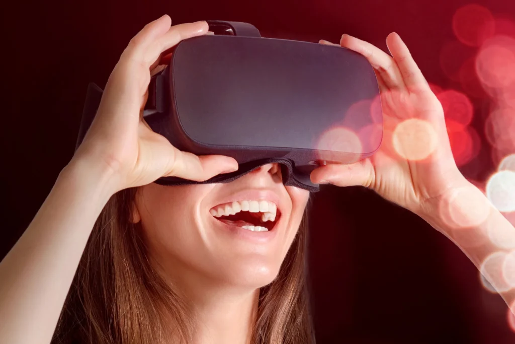 Acquamara. Museo multimediale. Ragazza con visore